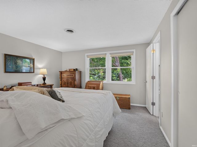 4720 Ottawa Drive, Fort Wayne, IN 46835