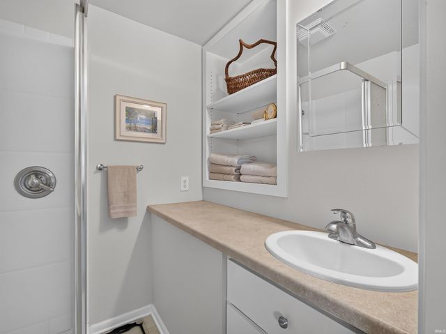 4720 Ottawa Drive, Fort Wayne, IN 46835