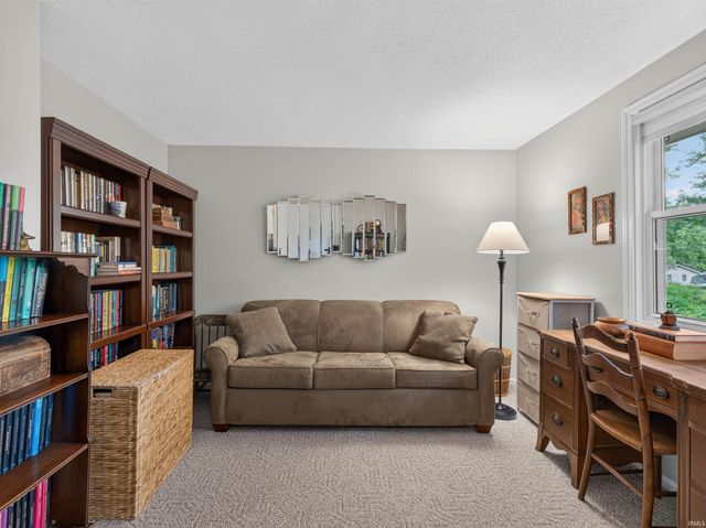 4720 Ottawa Drive, Fort Wayne, IN 46835