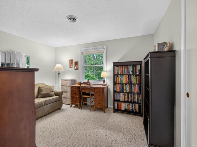 4720 Ottawa Drive, Fort Wayne, IN 46835