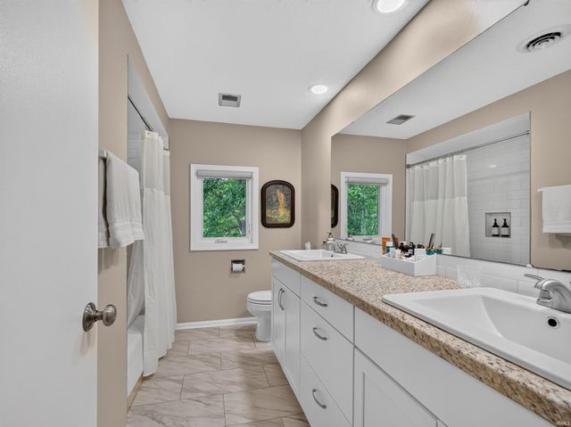4720 Ottawa Drive, Fort Wayne, IN 46835