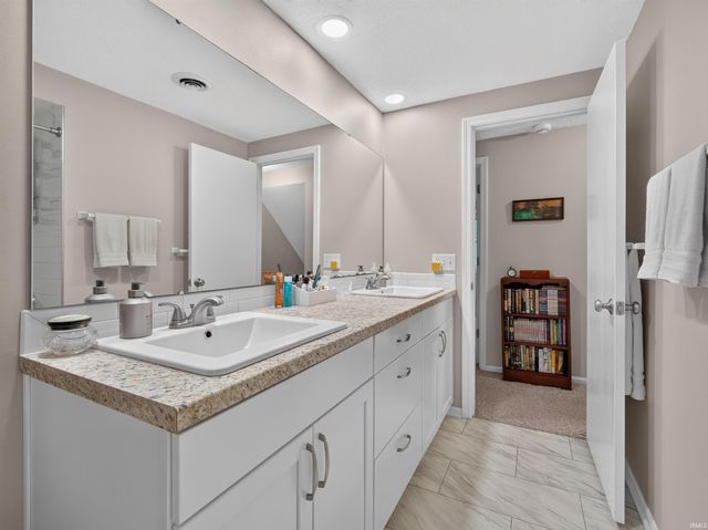 4720 Ottawa Drive, Fort Wayne, IN 46835