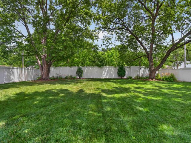4720 Ottawa Drive, Fort Wayne, IN 46835