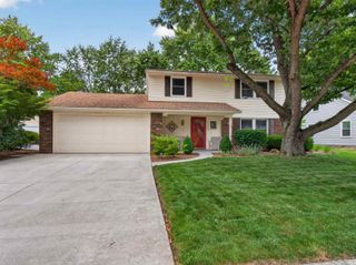 4720 Ottawa Drive, Fort Wayne, IN 46835
