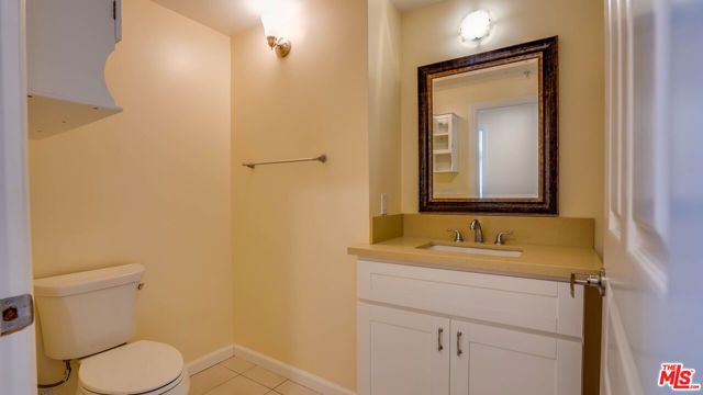 155 S Oxford Avenue 404, Los Angeles, CA 90004