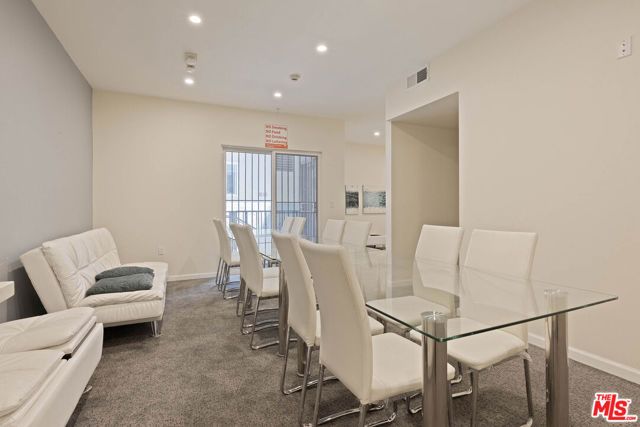 155 S Oxford Avenue 404, Los Angeles, CA 90004