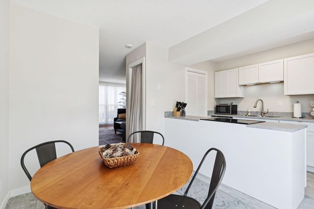 6499 Barrie Road, Edina, MN 55435