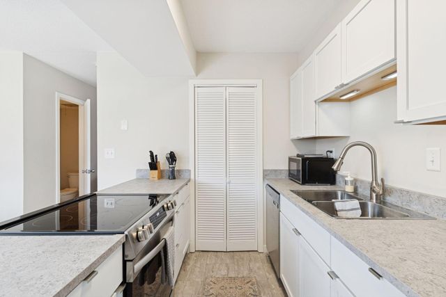 6499 Barrie Road, Edina, MN 55435