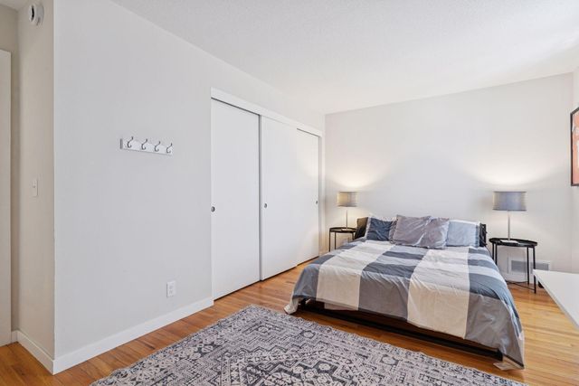 6499 Barrie Road, Edina, MN 55435