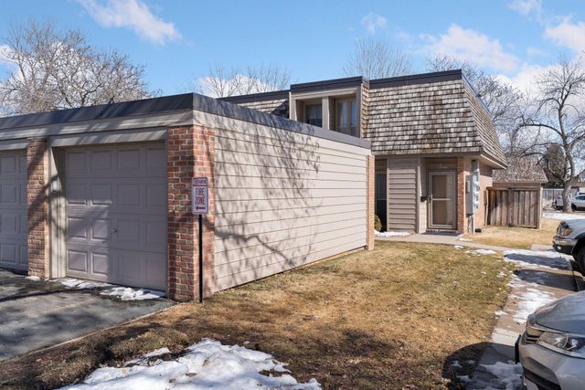 6499 Barrie Road, Edina, MN 55435