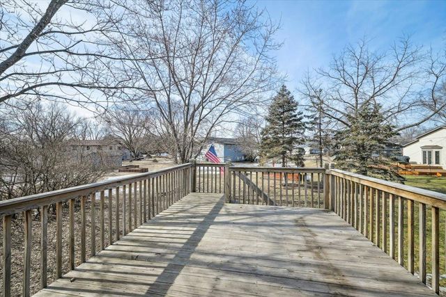 8768 Moorhouse Avenue, Clear Lake, MN 55319