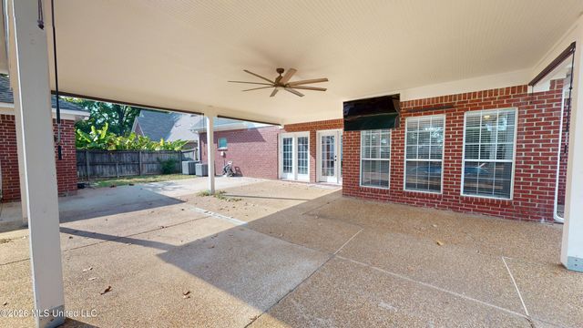 2761 Dickens Place Drive, Southaven, MS 38671