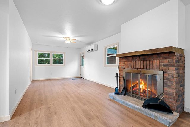 N9598 COTTAGE LANE, Wausaukee, WI 54177