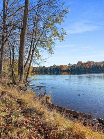 N9598 COTTAGE LANE, Wausaukee, WI 54177