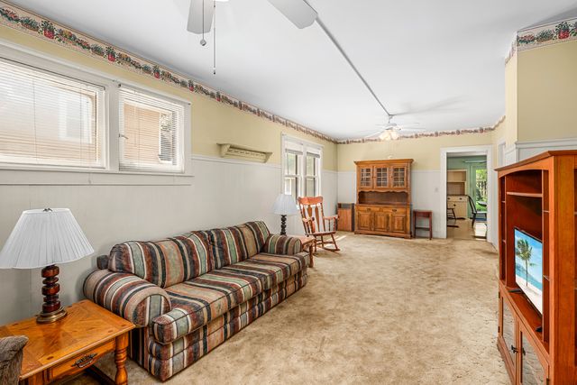 707 Talma Street, Aurora, IL 60505