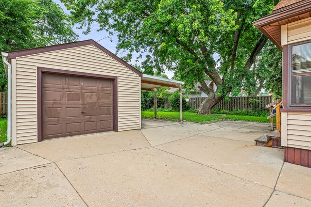 707 Talma Street, Aurora, IL 60505