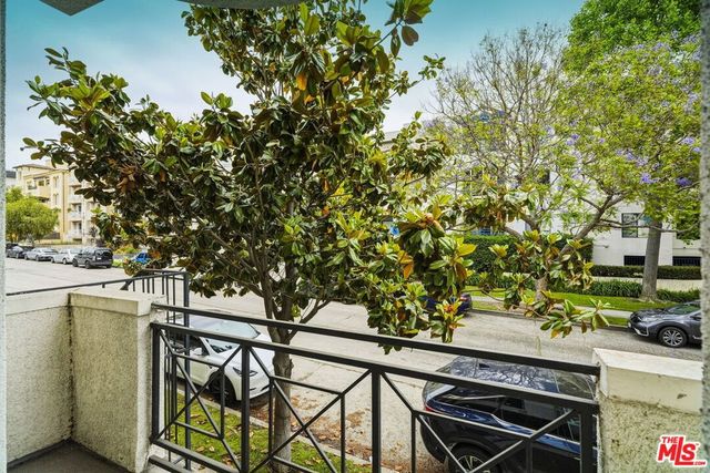 12203 Idaho Avenue 103, Los Angeles, CA 90025