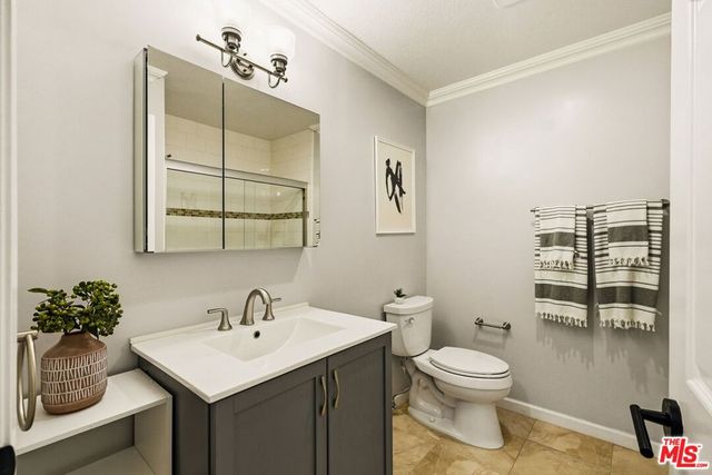 12203 Idaho Avenue 103, Los Angeles, CA 90025