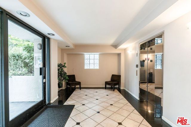12203 Idaho Avenue 103, Los Angeles, CA 90025
