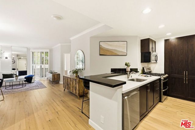 12203 Idaho Avenue 103, Los Angeles, CA 90025