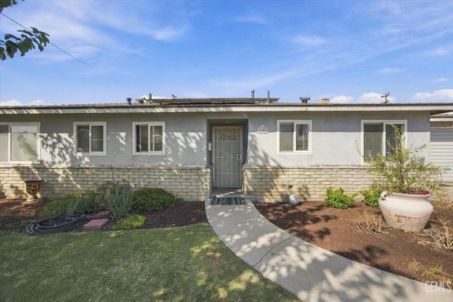 1324 Emery Avenue, Bakersfield, CA 93304