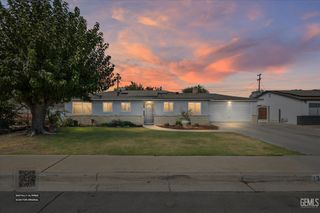 1324 Emery Avenue, Bakersfield, CA 93304