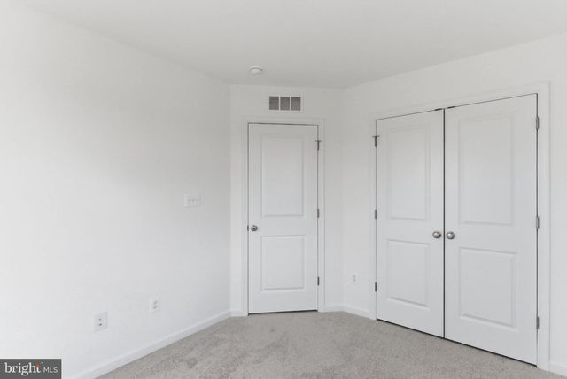 49 SCAMMEL DR, Bunker Hill, WV 25413