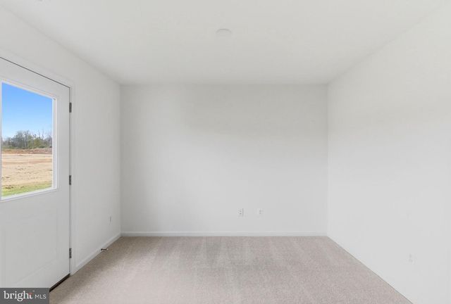 49 SCAMMEL DR, Bunker Hill, WV 25413