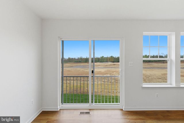 49 SCAMMEL DR, Bunker Hill, WV 25413