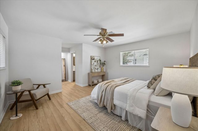 11423 Valley Spring Drive, Houston, TX 77043