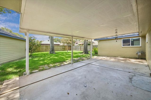 11423 Valley Spring Drive, Houston, TX 77043