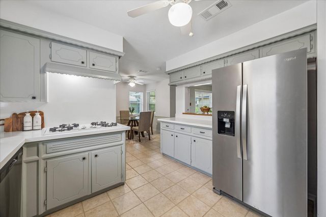 11423 Valley Spring Drive, Houston, TX 77043