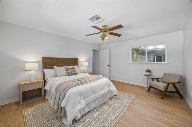 11423 Valley Spring Drive, Houston, TX 77043