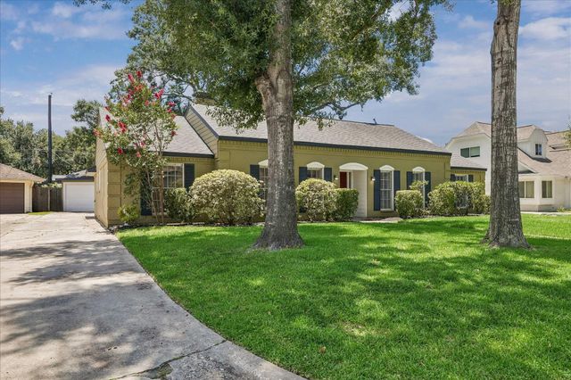 11423 Valley Spring Drive, Houston, TX 77043