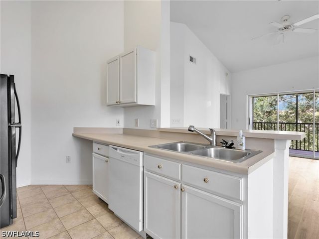 7985 Preserve CIR 1132, Naples, FL 34119