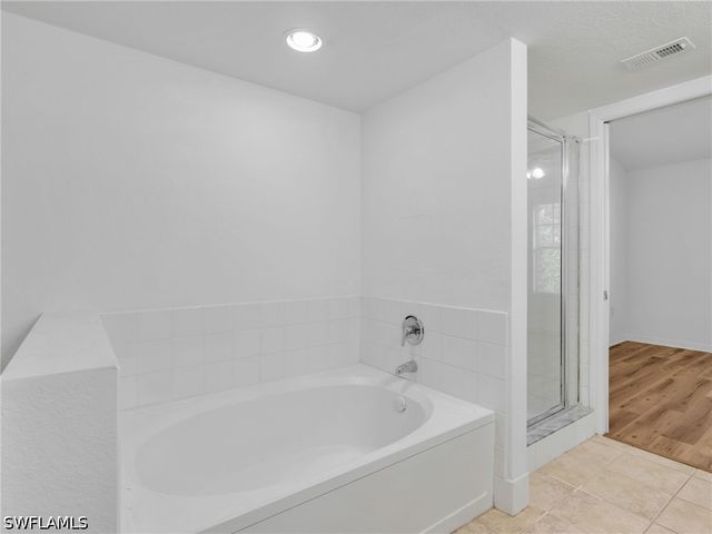 7985 Preserve CIR 1132, Naples, FL 34119