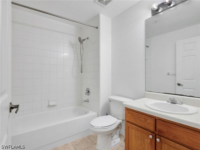 7985 Preserve CIR 1132, Naples, FL 34119