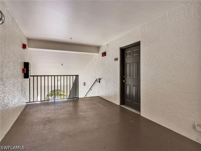 7985 Preserve CIR 1132, Naples, FL 34119