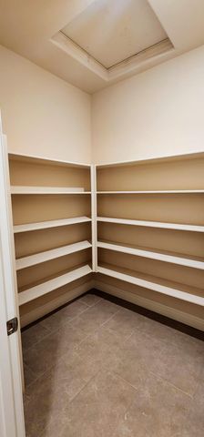 1810 Delft Court, Tulare, CA 93274