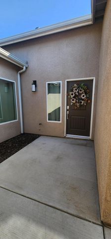 1810 Delft Court, Tulare, CA 93274