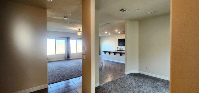1810 Delft Court, Tulare, CA 93274