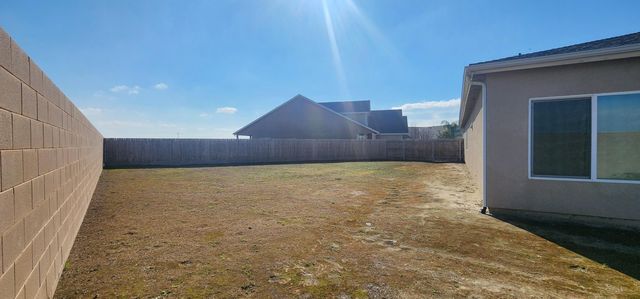 1810 Delft Court, Tulare, CA 93274