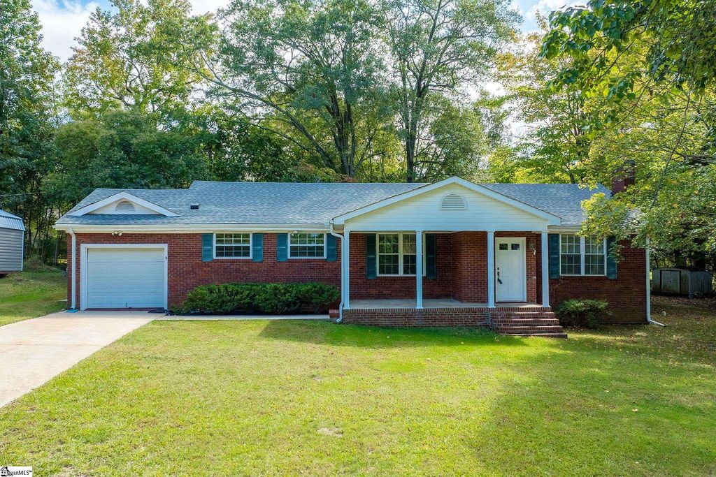 102 Mcbee Avenue, Easley, SC 29640