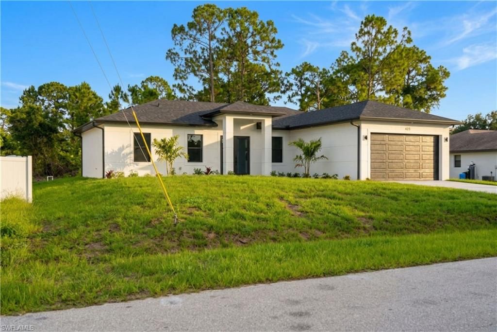 429 Gray AVE S, LEHIGH ACRES, FL 33974 — photo 3