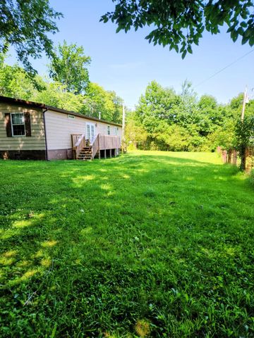 79 White Avenue, Stanton, KY 40380