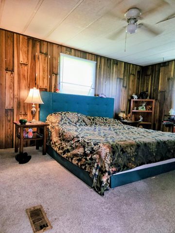 79 White Avenue, Stanton, KY 40380