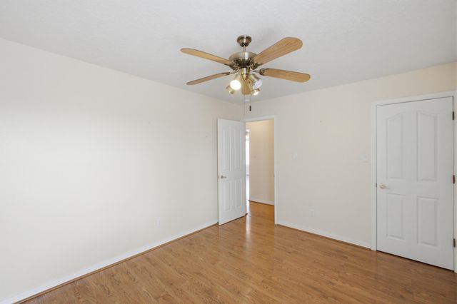 1061 Crestview Drive SW, Los Lunas, NM 87031
