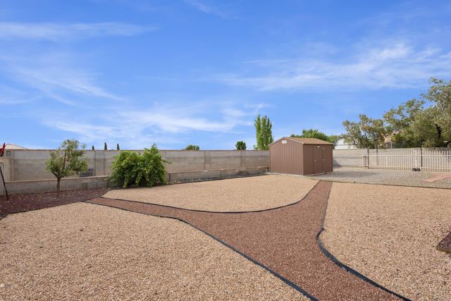 1061 Crestview Drive SW, Los Lunas, NM 87031