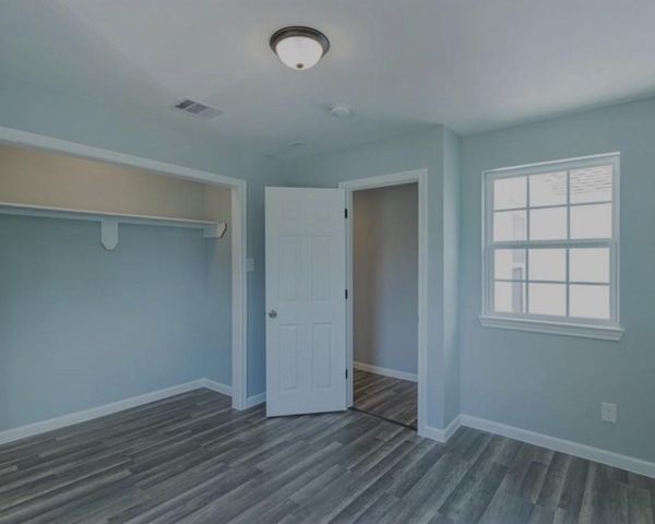 3925 Mckinley Street, Houston, TX 77051