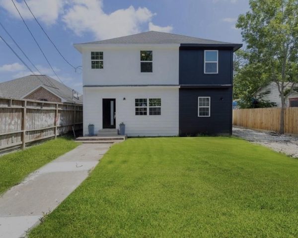 3925 Mckinley Street, Houston, TX 77051